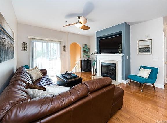 5th image of 6944 Park Place Dr