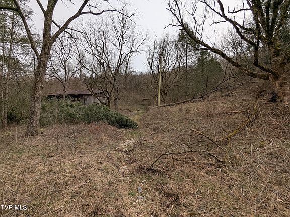 3rd image of 1674 Shavers Ford Rd