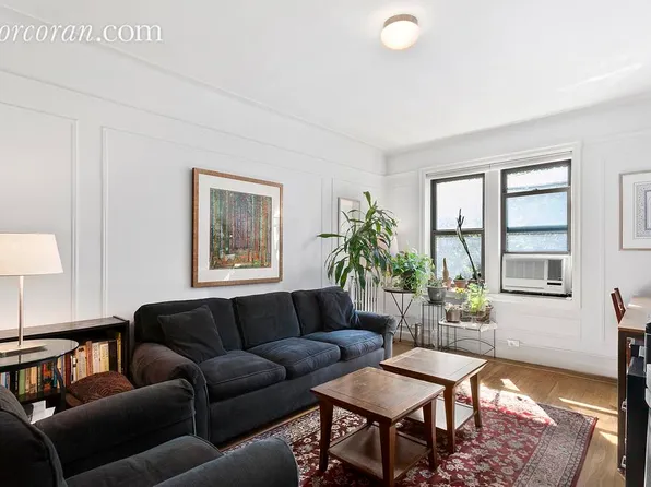 504 Grand Street image 1 of 8