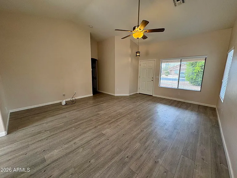8556 W Carol Ave — Photo 7