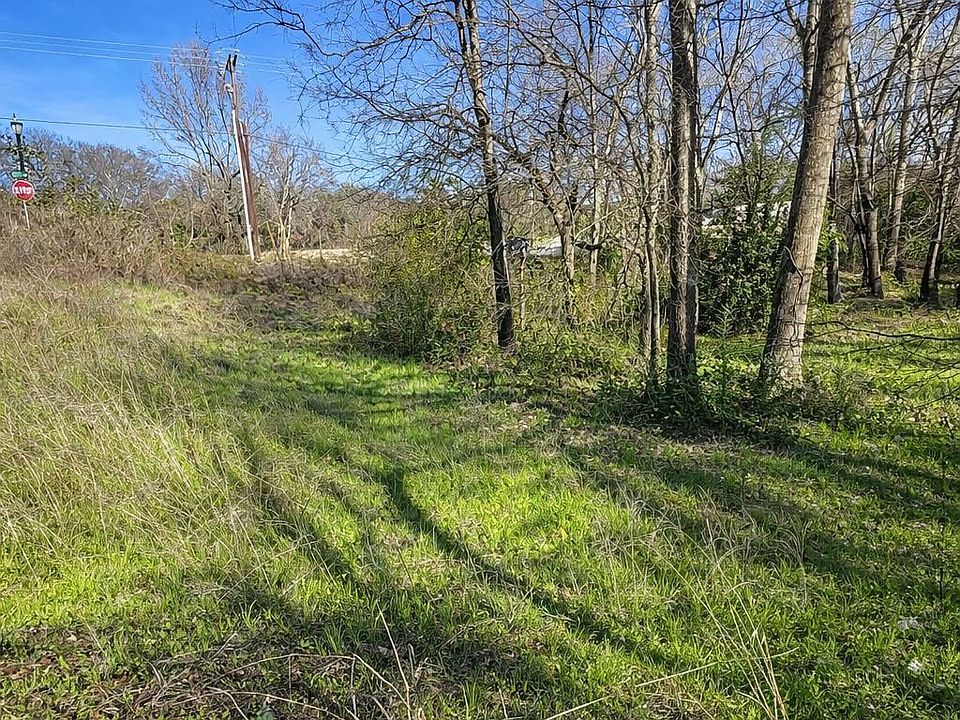 2nd image of 3722 Hogan Dr