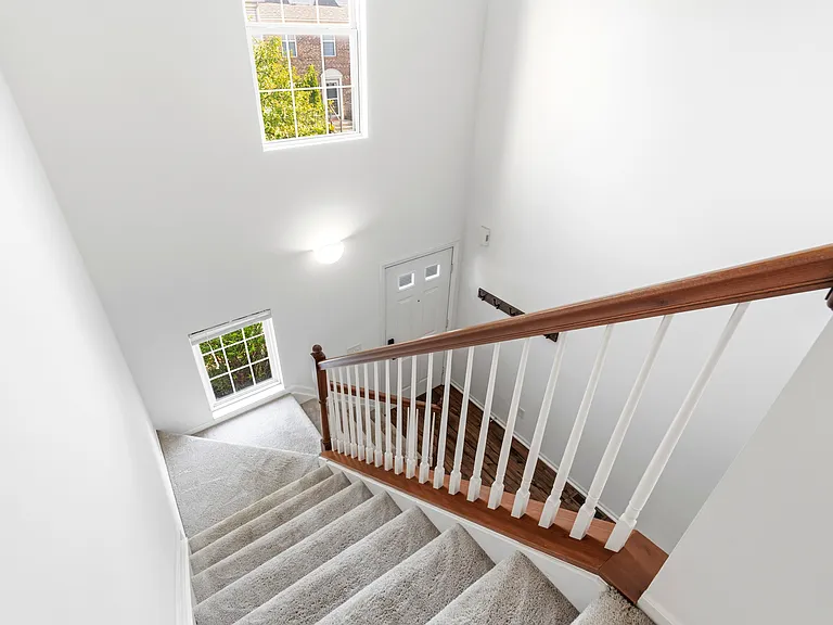 1113 Green Knoll Dr — Photo 18