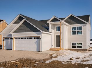 4717 7th St NE, Saint Cloud, MN 56304