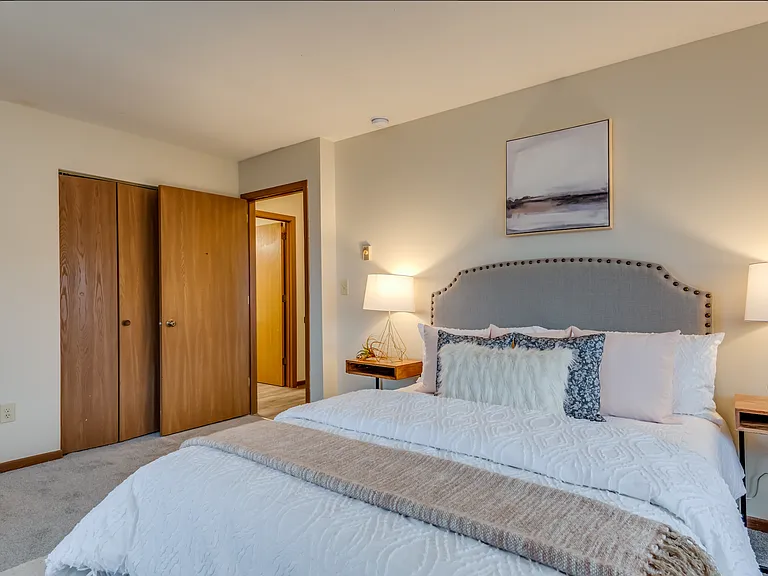 Harbor Ridge Apartments — Photo 14