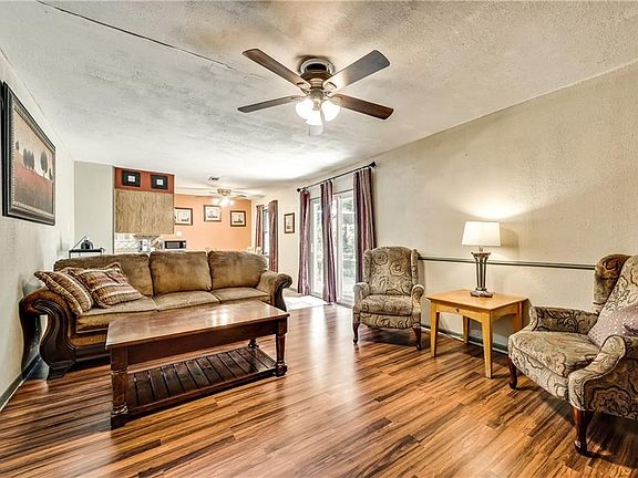 4th image of 4109 Fernwood Dr