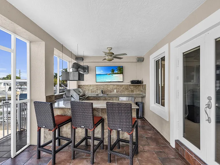 112 Seagull Ln — Photo 10