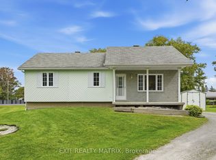 33 Frost Ave, East Hawkesbury, ON K6A2T7
