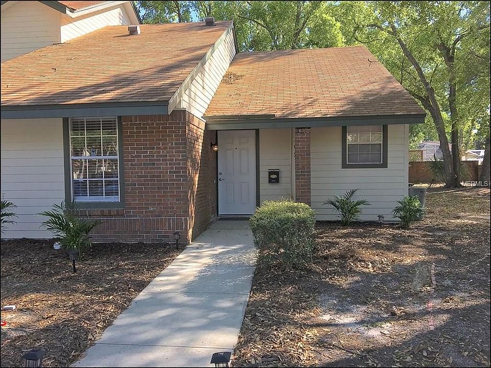 1st image of 4029 Crossroads Pl