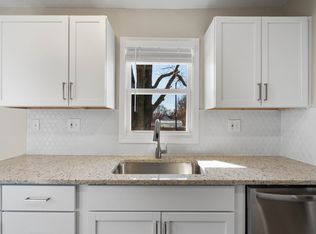 Adams Duplex Apartments, Kansas City, KS 66103