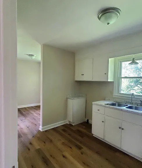 125 Jacklyn Ct — Photo 5