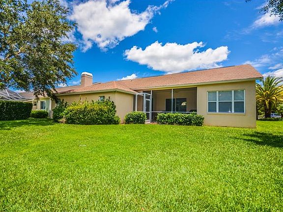 3rd image of 10162 Whisper Pointe Dr