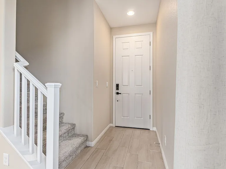 10212 Starlit Canyon Ct — Photo 5