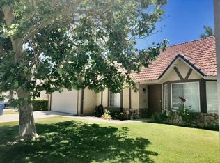 584 Conifer Dr, Palmdale, CA 93550