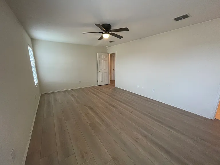 1421 Puerto Lago Dr — Photo 14
