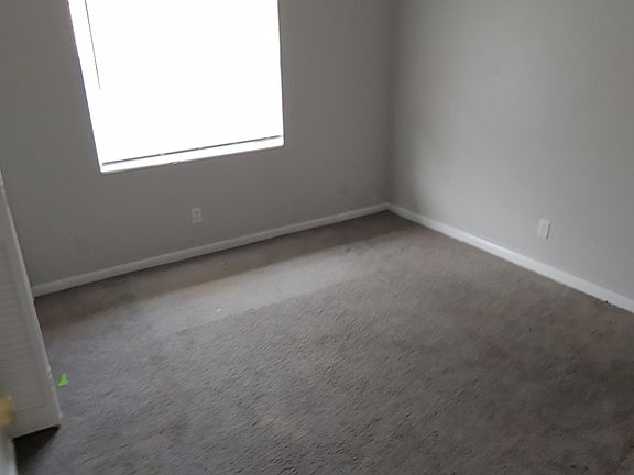 5th image of 4729 Praver Dr W