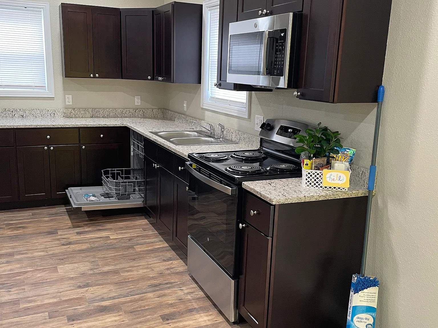 3 bed, 1160 sqft, $1,150 — Photo 1