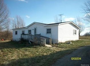 8765 Sherwood Rd, Fowlerville, MI 48836