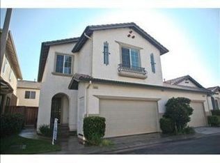 4464 Pondmoor Dr, Riverside, CA 92505