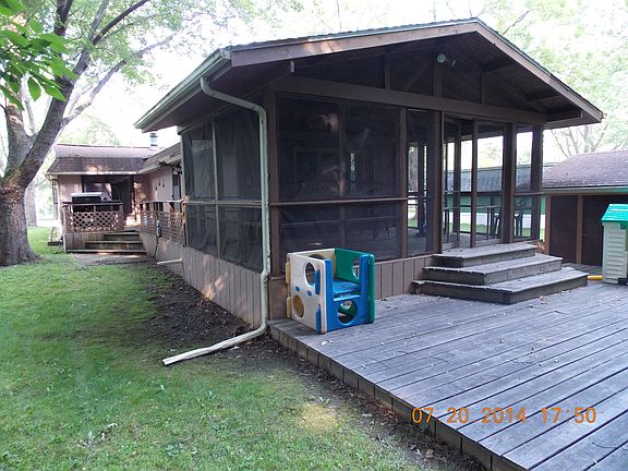 Screened In Porch and Deck