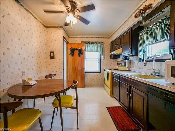 2nd image of 6071 Greene Dr