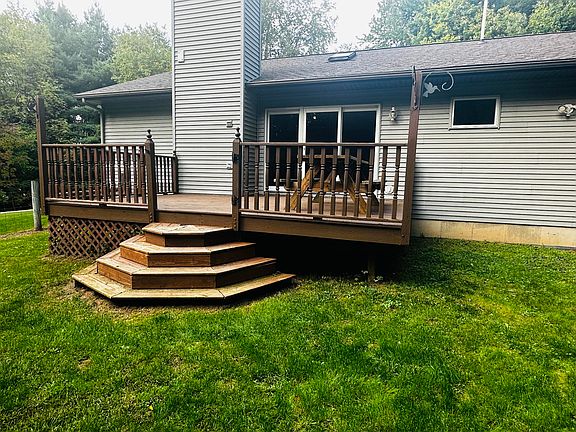 5th image of 10438 S Wisner Ave