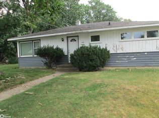 608 R Ln, Fort Madison, IA 52627