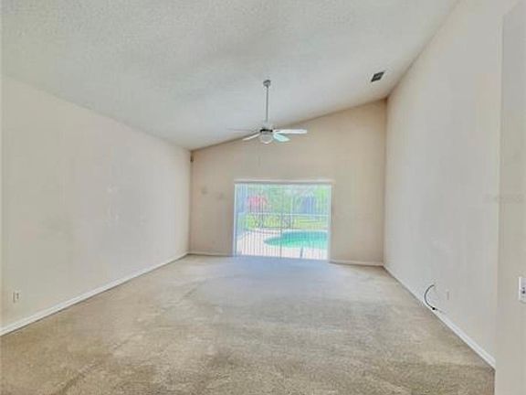 5th image of 242 Bridge Creek Blvd