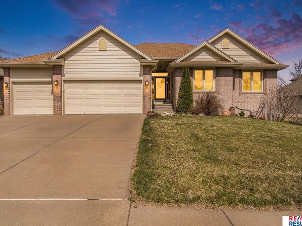 15128 Redwood St, Omaha, NE 68138