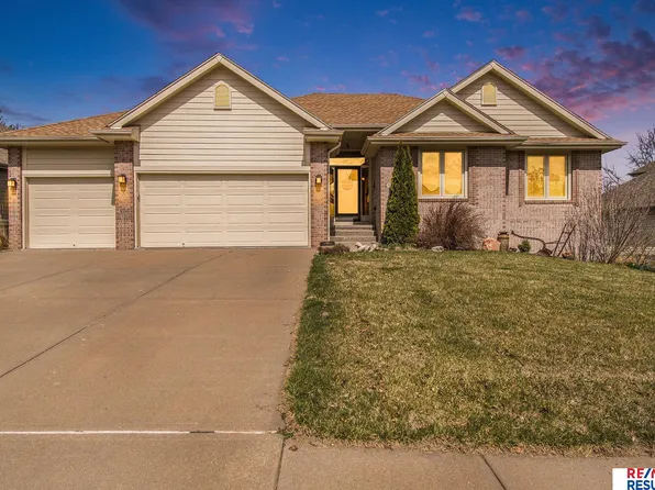 15128 Redwood St, Omaha, NE 68138