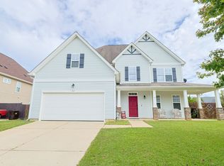 363 Heathrow Dr, Spring Lake, NC 28390