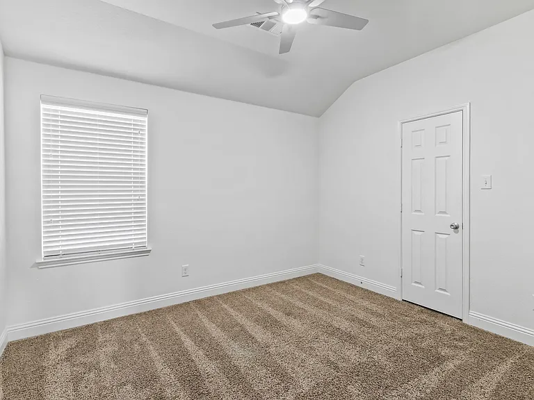 4424 Overbrook Dr — Photo 26