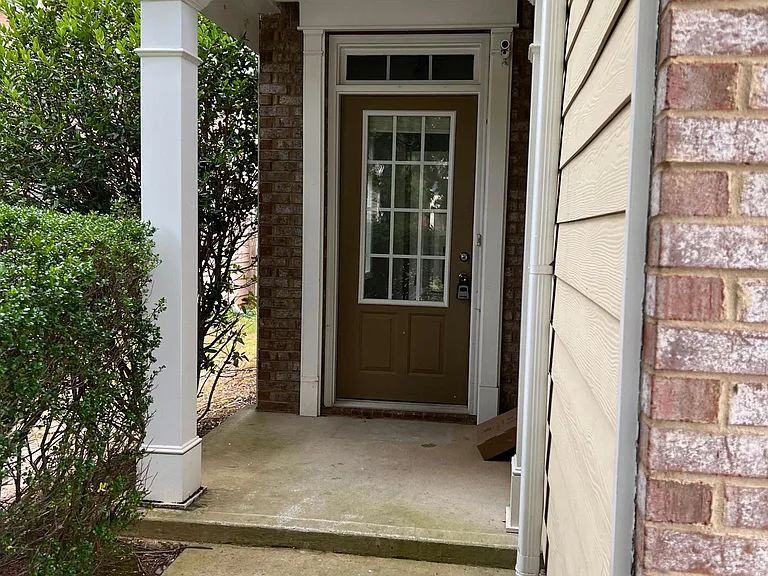 5795 Crestwick Way — Photo 3