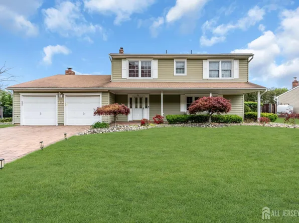 23 N Rhoda St, Monroe Township, NJ 08831