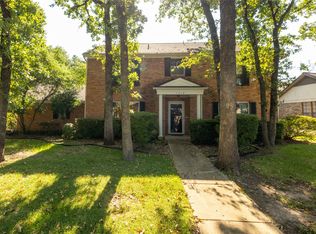 1919 Springbranch Dr, Arlington, TX 76006