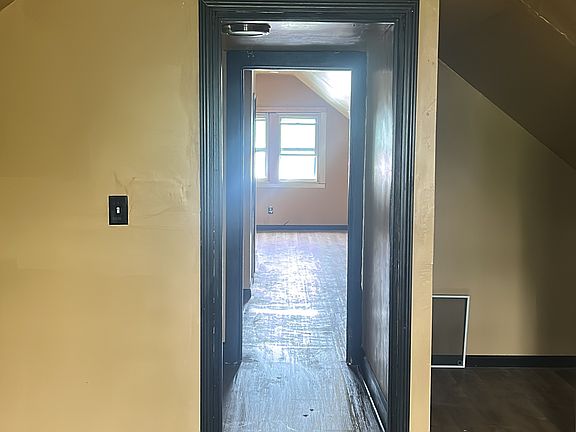 3rd image of 1272 E 137th St #3