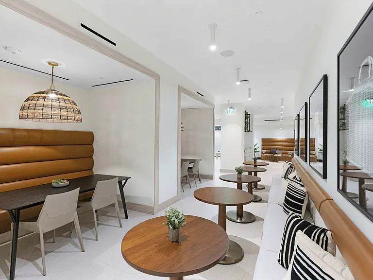 Building's Lounge