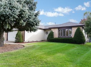 200 S Driftwood Trl, McHenry, IL