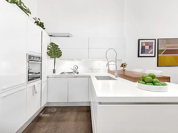 2nd image of 250 W 27th St APT 1C