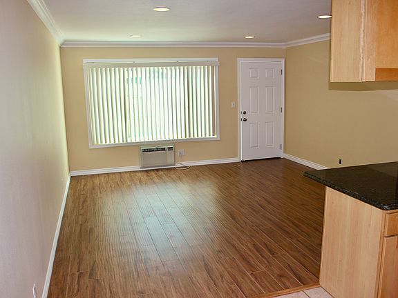 2nd image of 4269 Lowell St APT 6