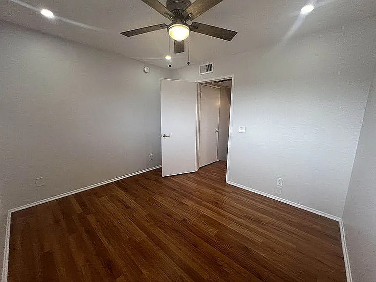 Acre Heights Apartments — Photo 39