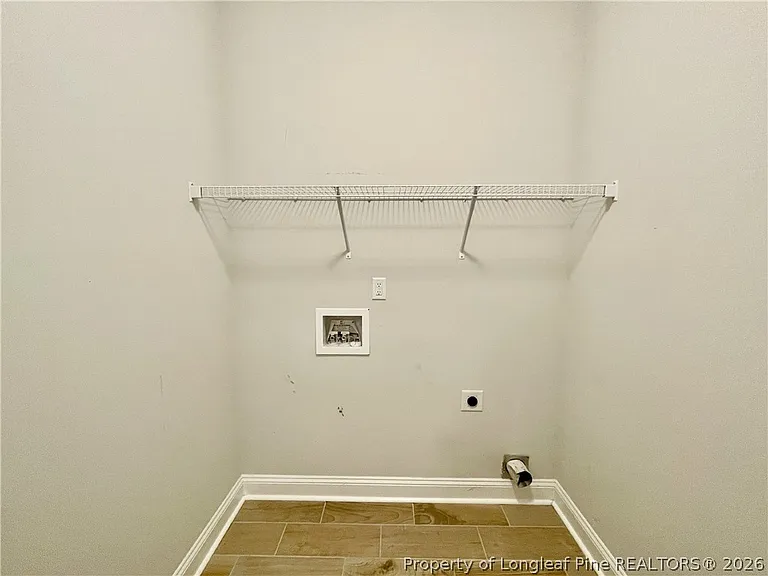 279 Cromwell Ct — Photo 23
