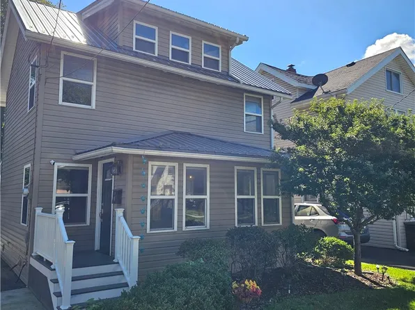 4 Woodrow Rd, Batavia, NY 14020