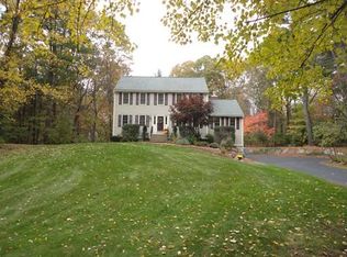 73 R Hildreth St, Westford, MA 01886