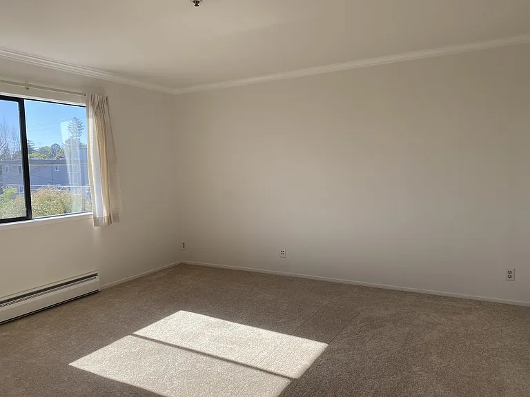 1117 Laguna Ave #5 — Photo 13