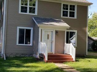 102 1st St SW, Clarks Grove, MN 56016