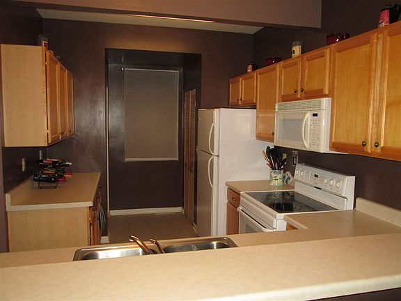 5th image of 6265 Commonwealth Dr