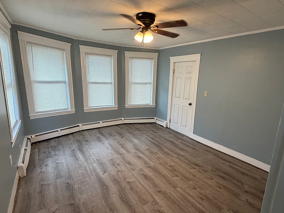 25 Robinson Ct #1