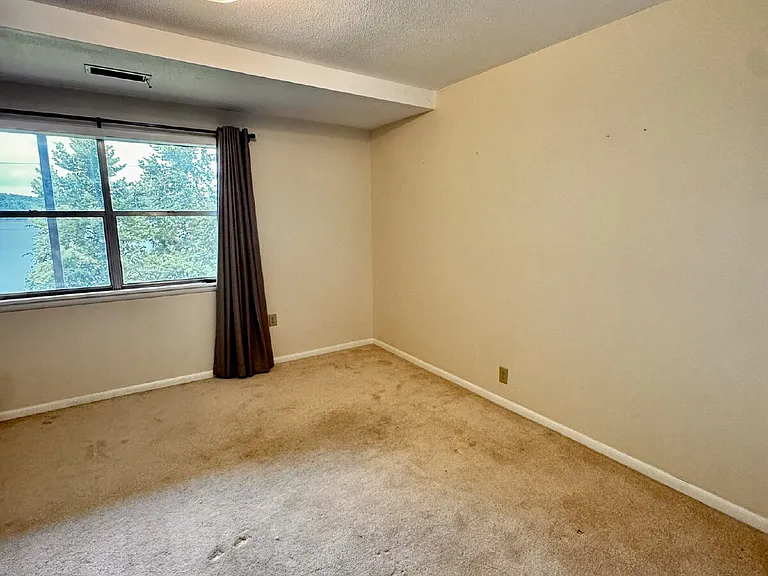 15344 Dutchmans Dr — Photo 17