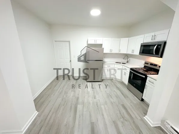 2153 W Grange Ave, Philadelphia, PA 19138