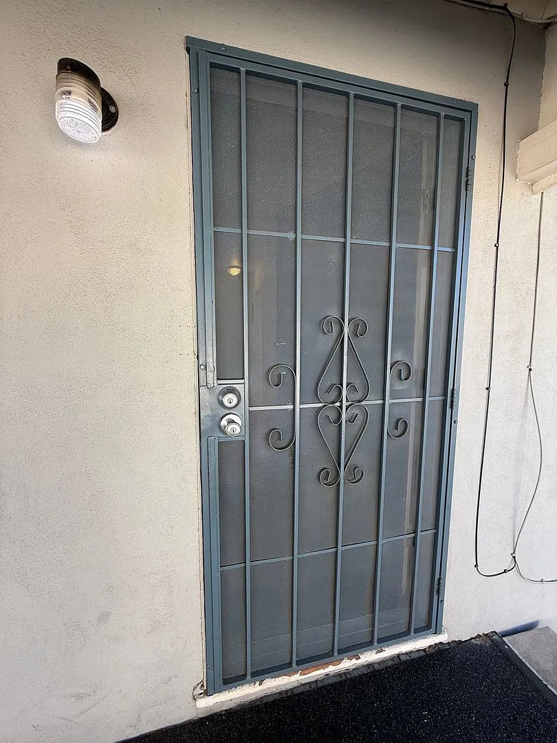 Building Photo - 1405 U St #3